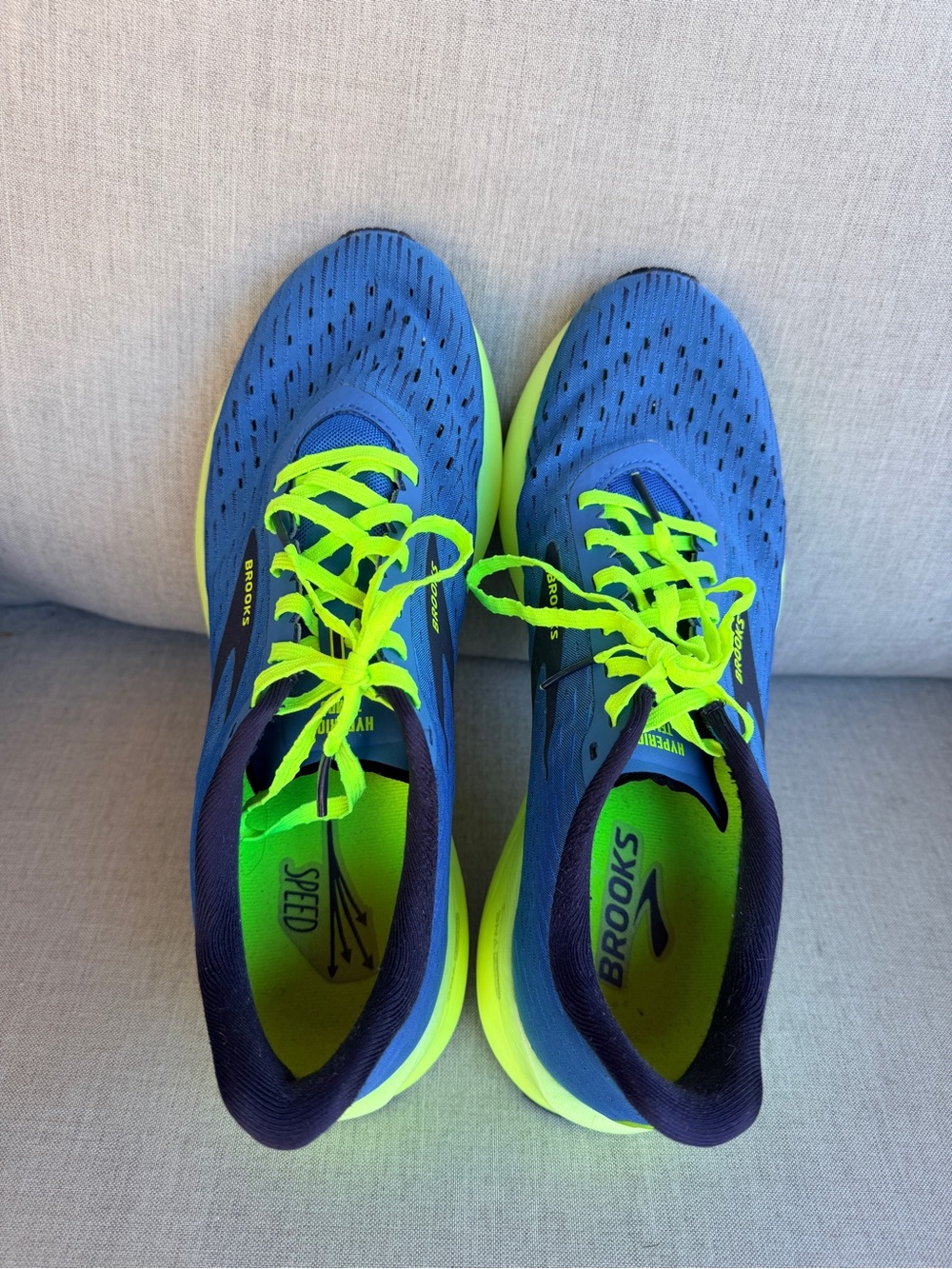 Brooks Hyperion Temp Blue Running Shoes with Neon Green Accents EUC